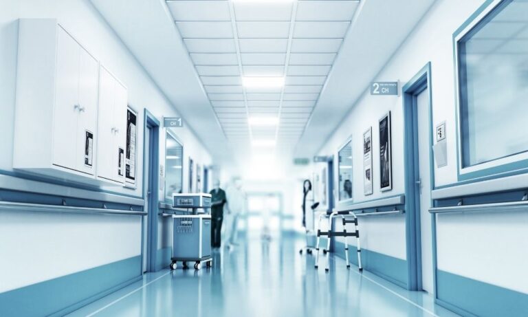 Read more about the article Proper Lighting in the Medical Field and Why It Matters